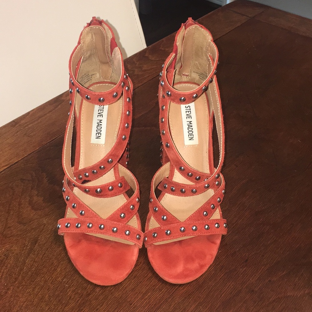Burnt orange stud Steve Madden strappy block heels